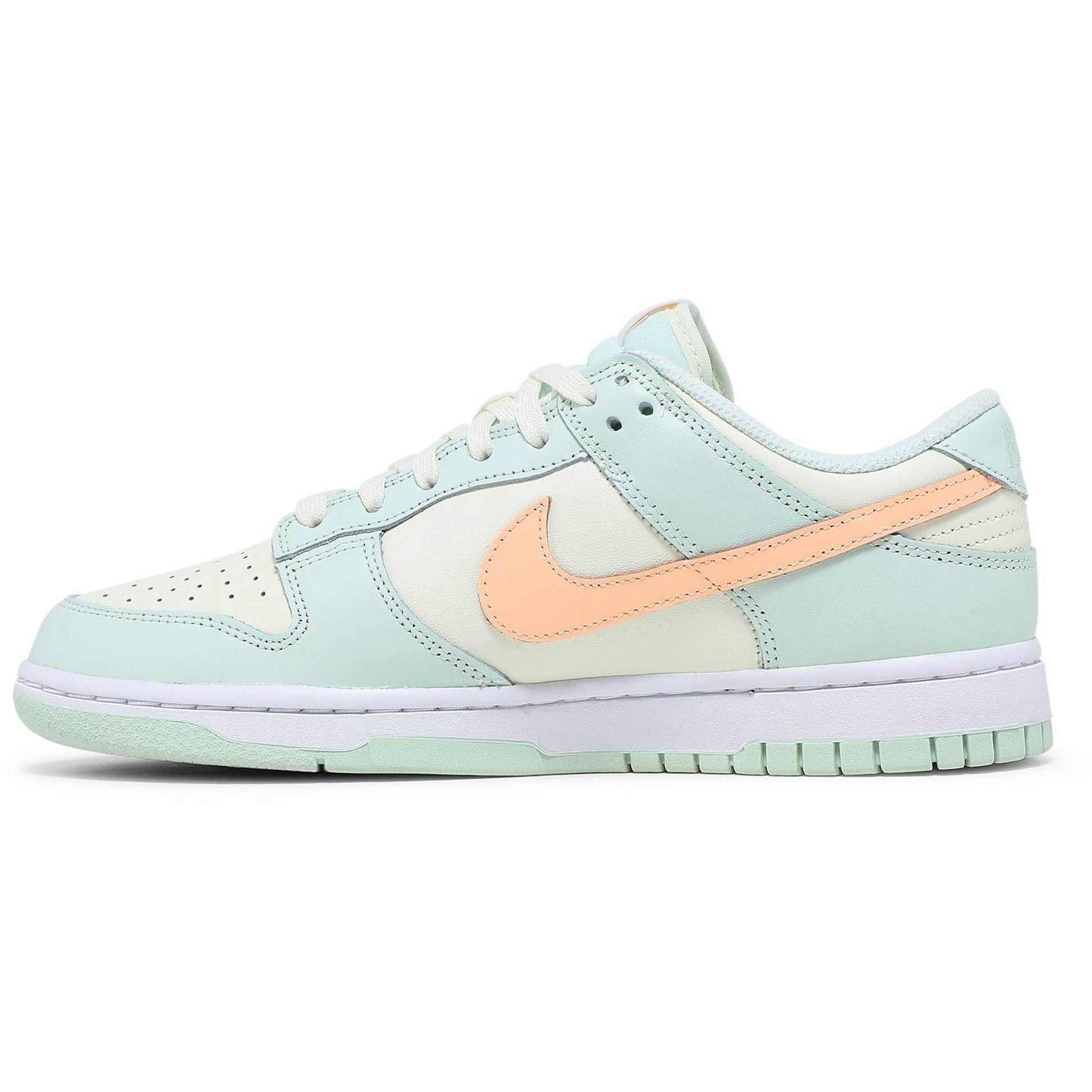 ( Women ) Nike Dunk Low 'Barely Green' DD1503-104