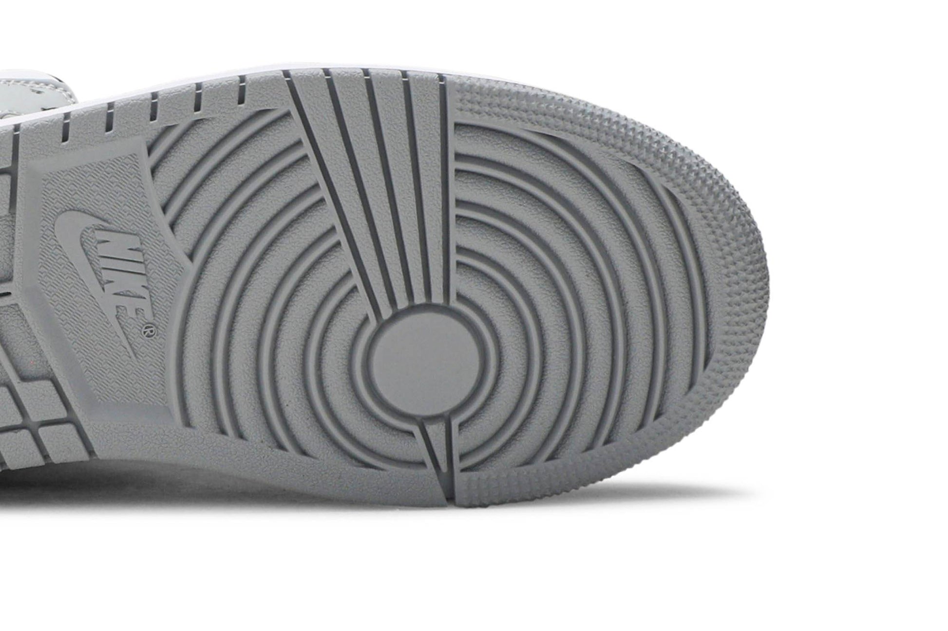 Air Jordan 1 Mid 'Light Smoke Grey' 554724-092