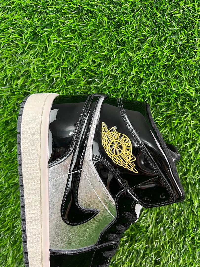 Nike Air Jordan 1 Mid GS Metallic Silver Black Patent Leather Gold Wings Youth Sneakers 554725-082