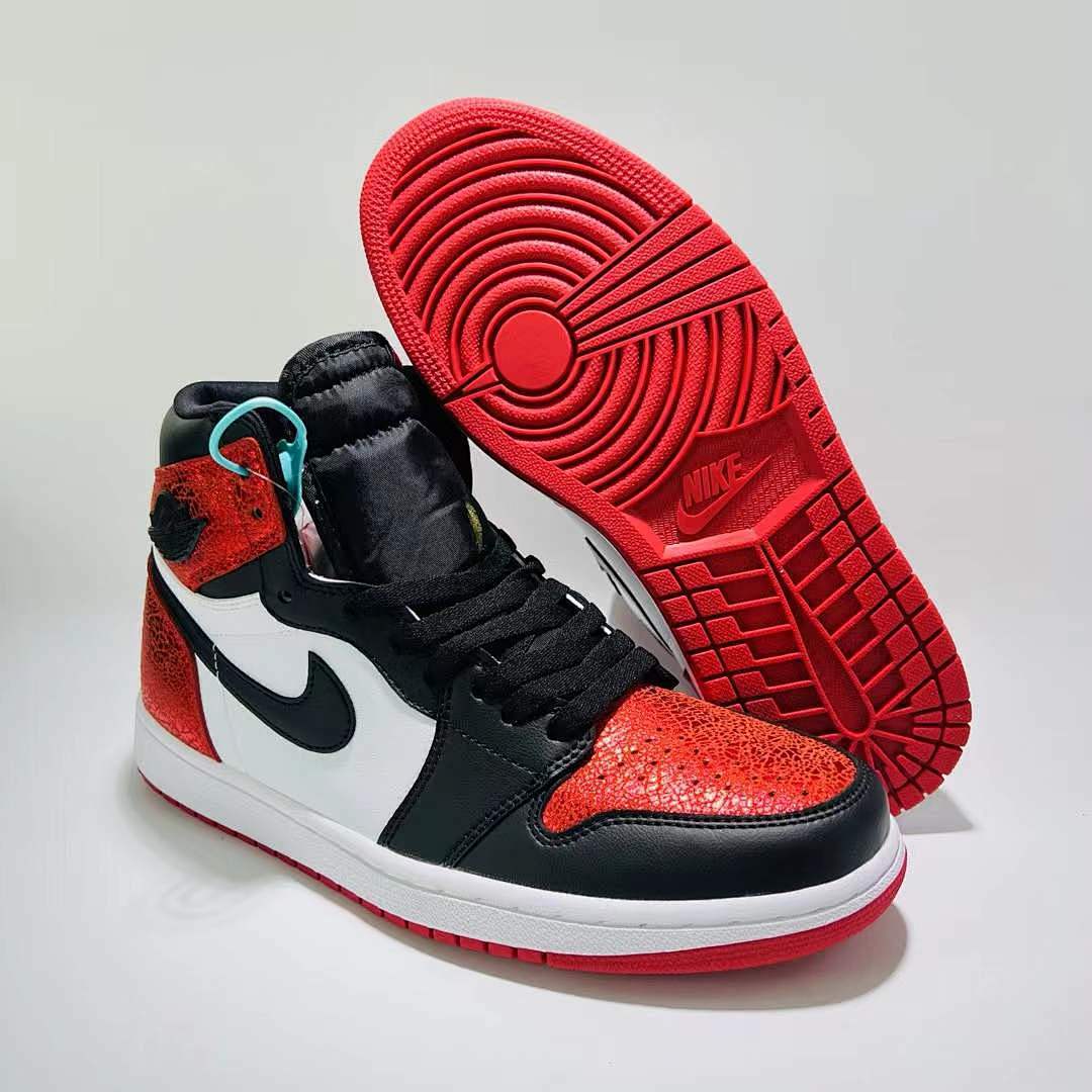 Nike Air Jordan 1 Retro High OG Black White Red Cracked Patent Leather Sneakers