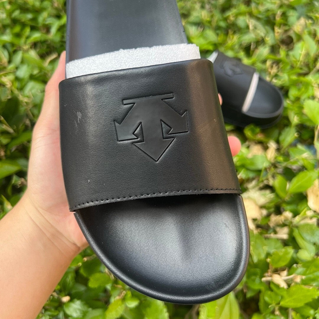 Descente D-Mover Slide Sandals Black