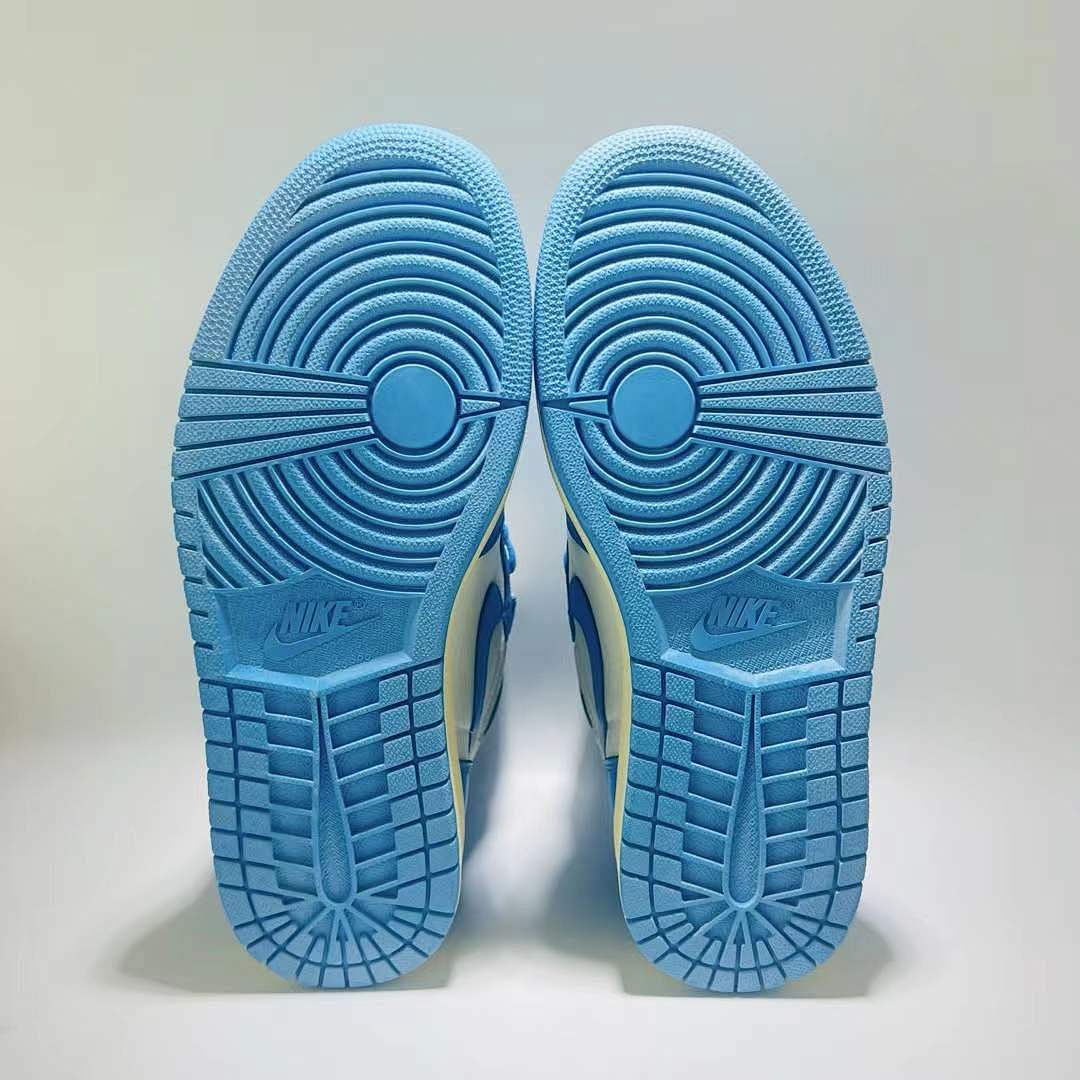 Air Jordan 1 Retro High OG University Blue UNC White Vintage Aged Sail Midsole Sneakers 555088-134