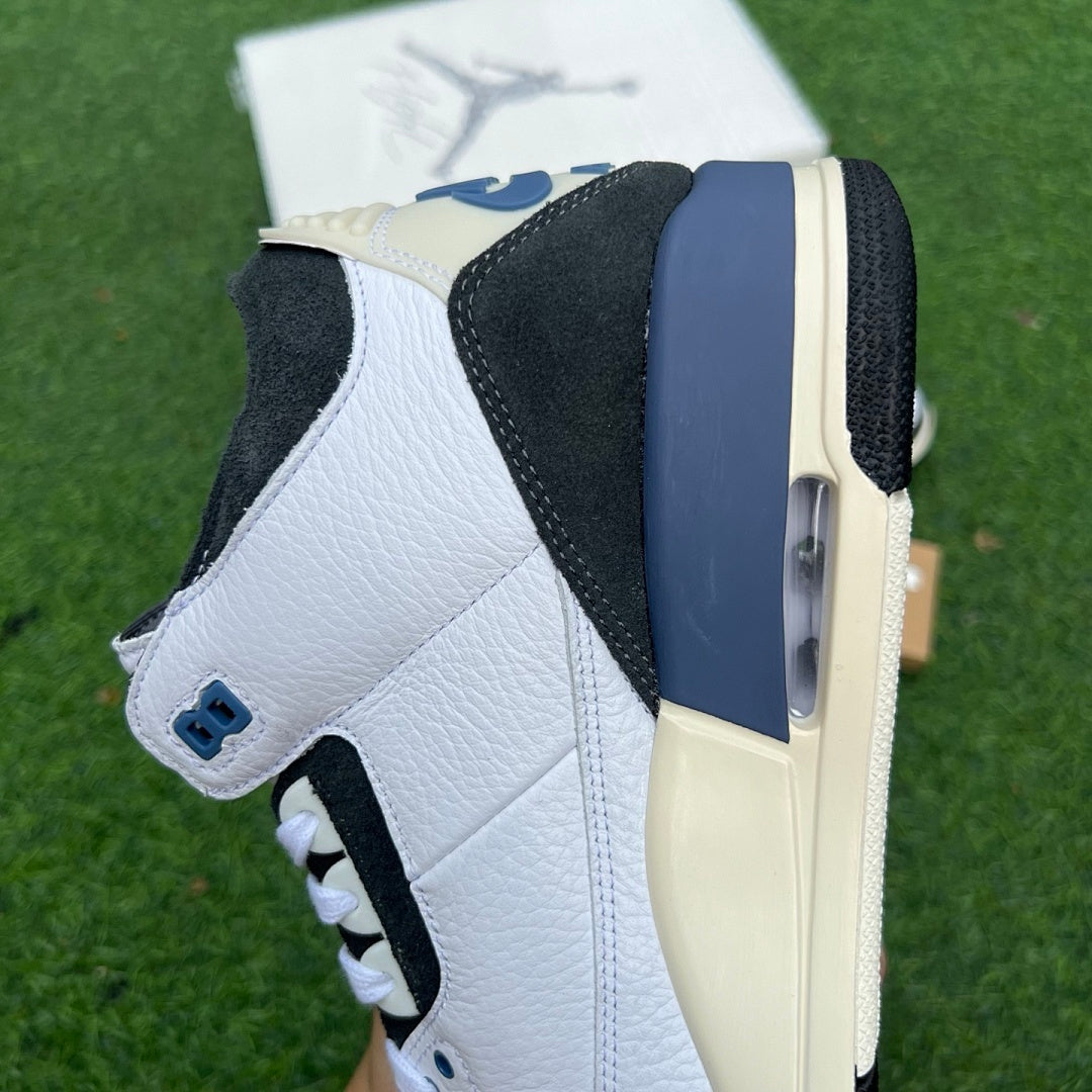Air Jordan 3 "Frozen Moments" FN8405-001