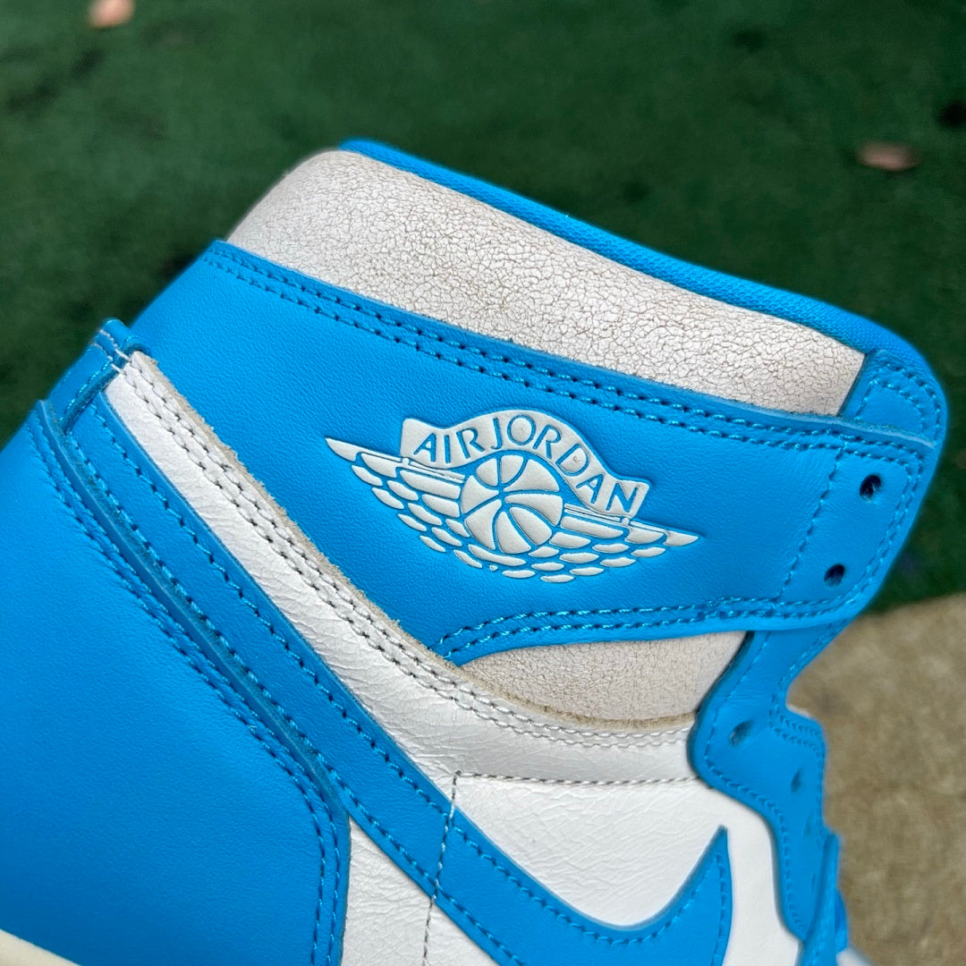 Air Jordan 1 Retro High OG 'University Blue' 555088-134