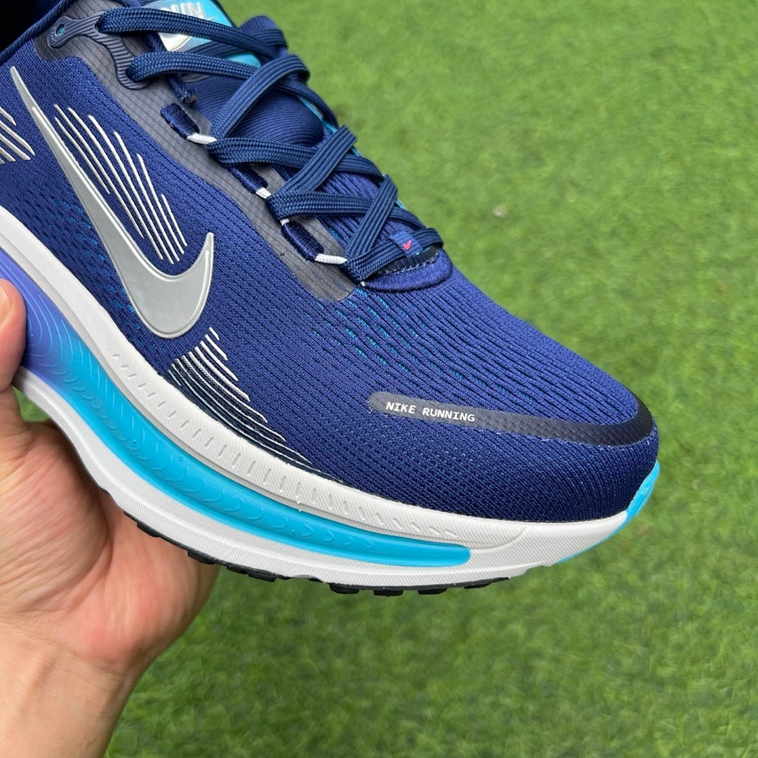 Nike Invincible 3 ZoomX Running Shoes