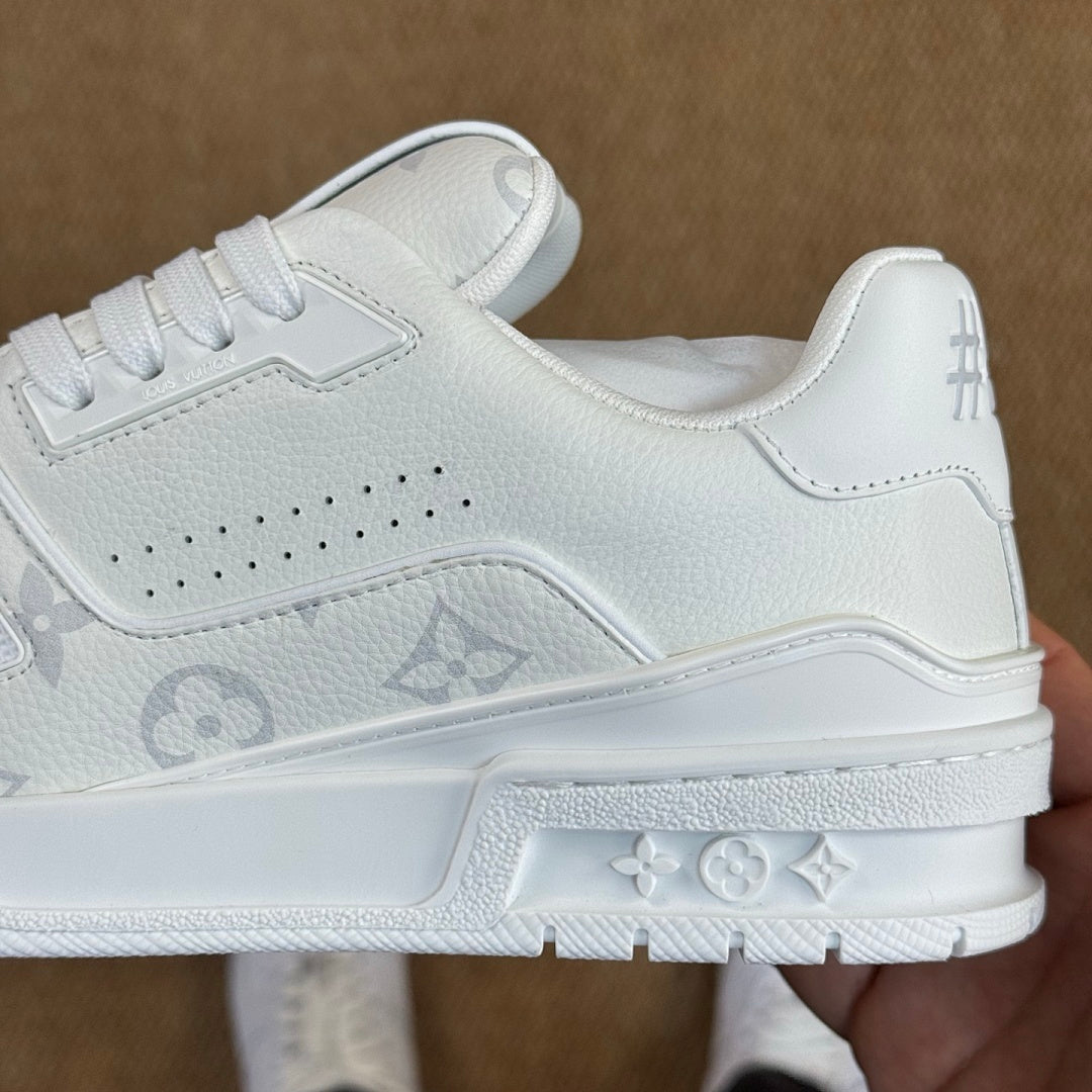 Louis Vuitton LV Trainer Sneaker 1A8WG5