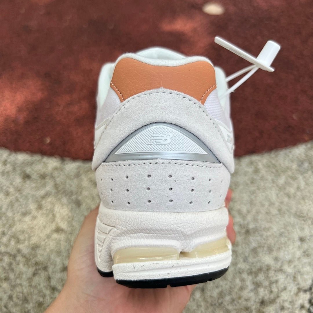 New Balance 2002R M2002RDD Light Grey