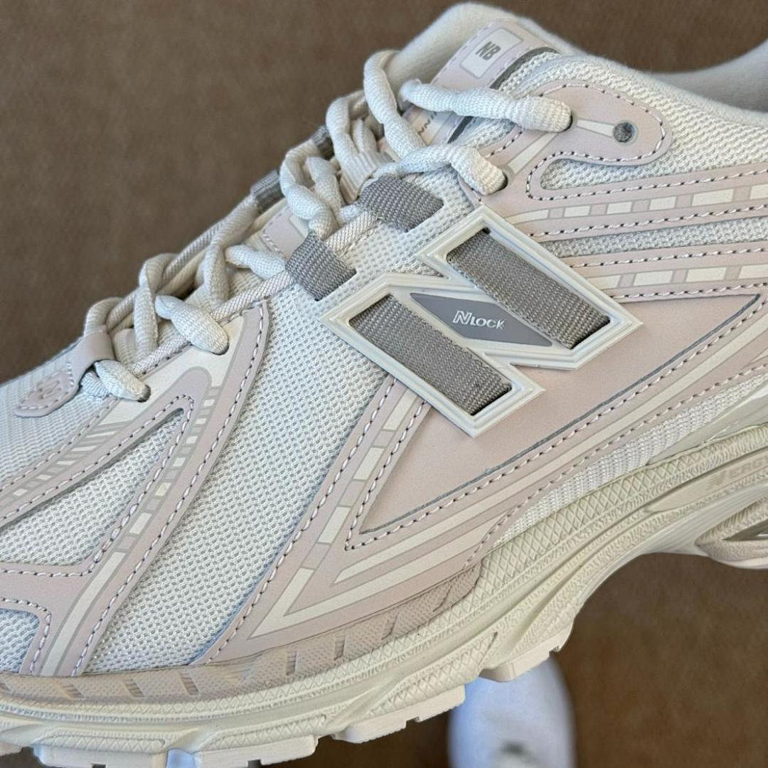 New Balance 1906R White Angora M1906RL