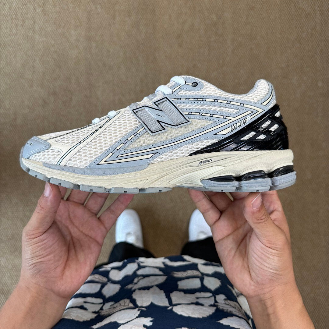New Balance 1906R White Black M1906RCG