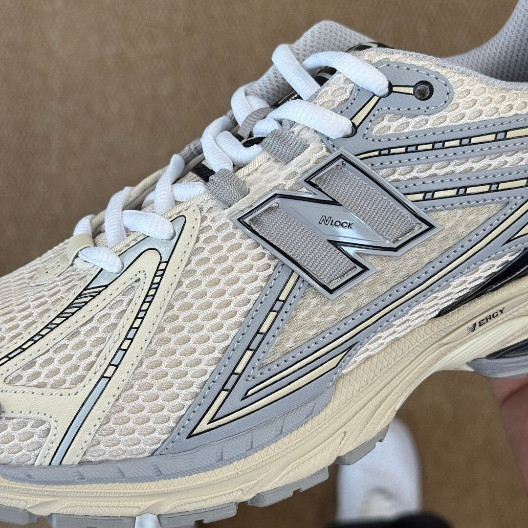 New Balance 1906R White Black M1906RCG