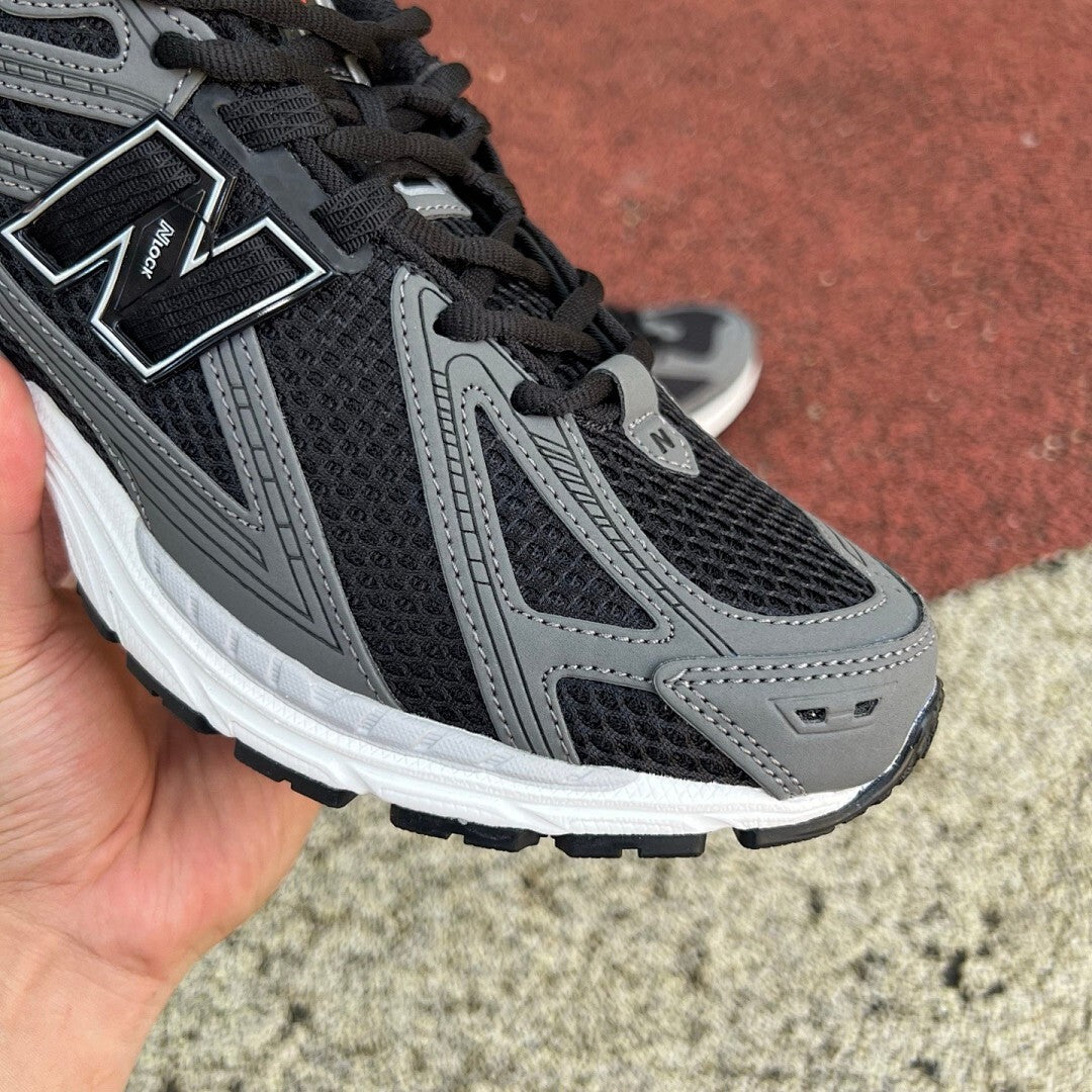 New Balance 1906R Black Grey