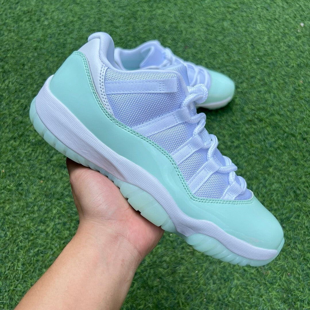 Air Jordan 11 Low Island Green (WMNS) AH7860-106