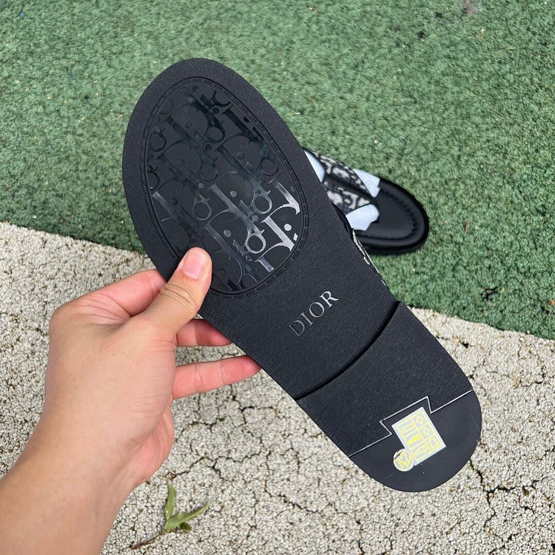 Dior Oblique Thong Sandal