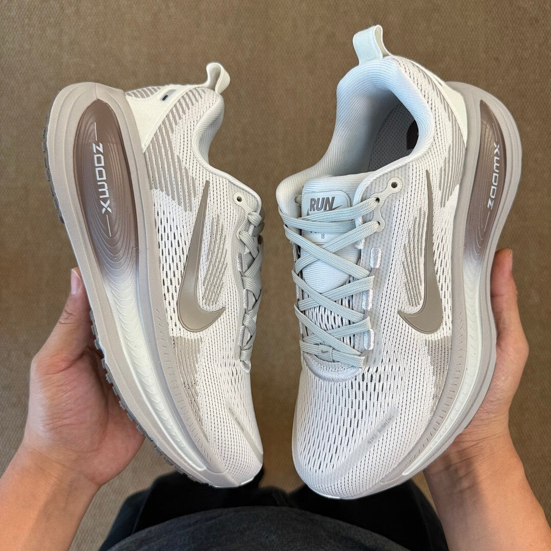 Nike ZoomX Vomero 17 FD6864-100 White Light Orewood Brown