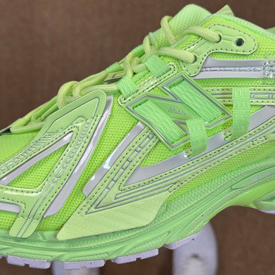 New Balance 1906R Bright Green M1906RGF