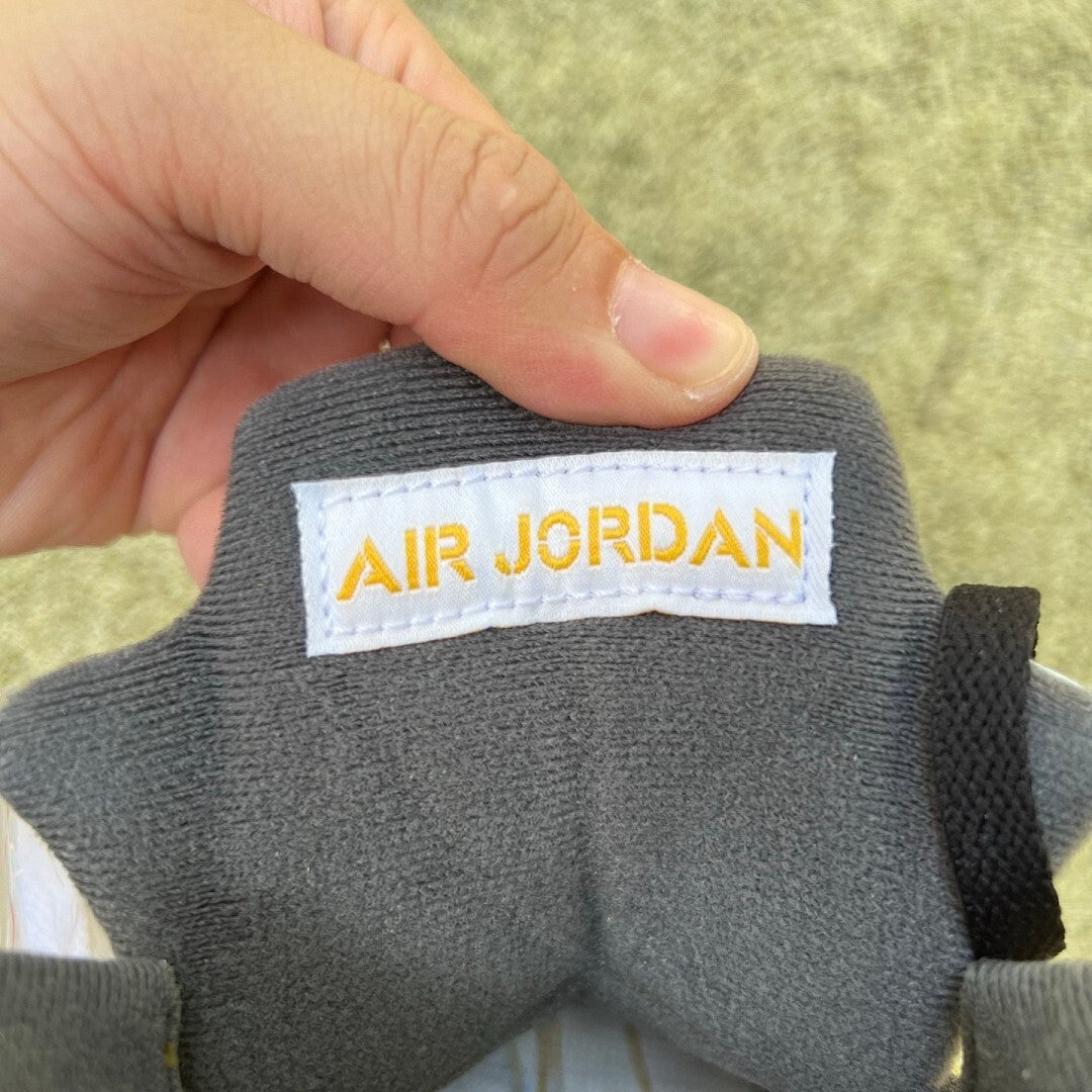 Air Jordan 5 Retro University Gold CT8480-700