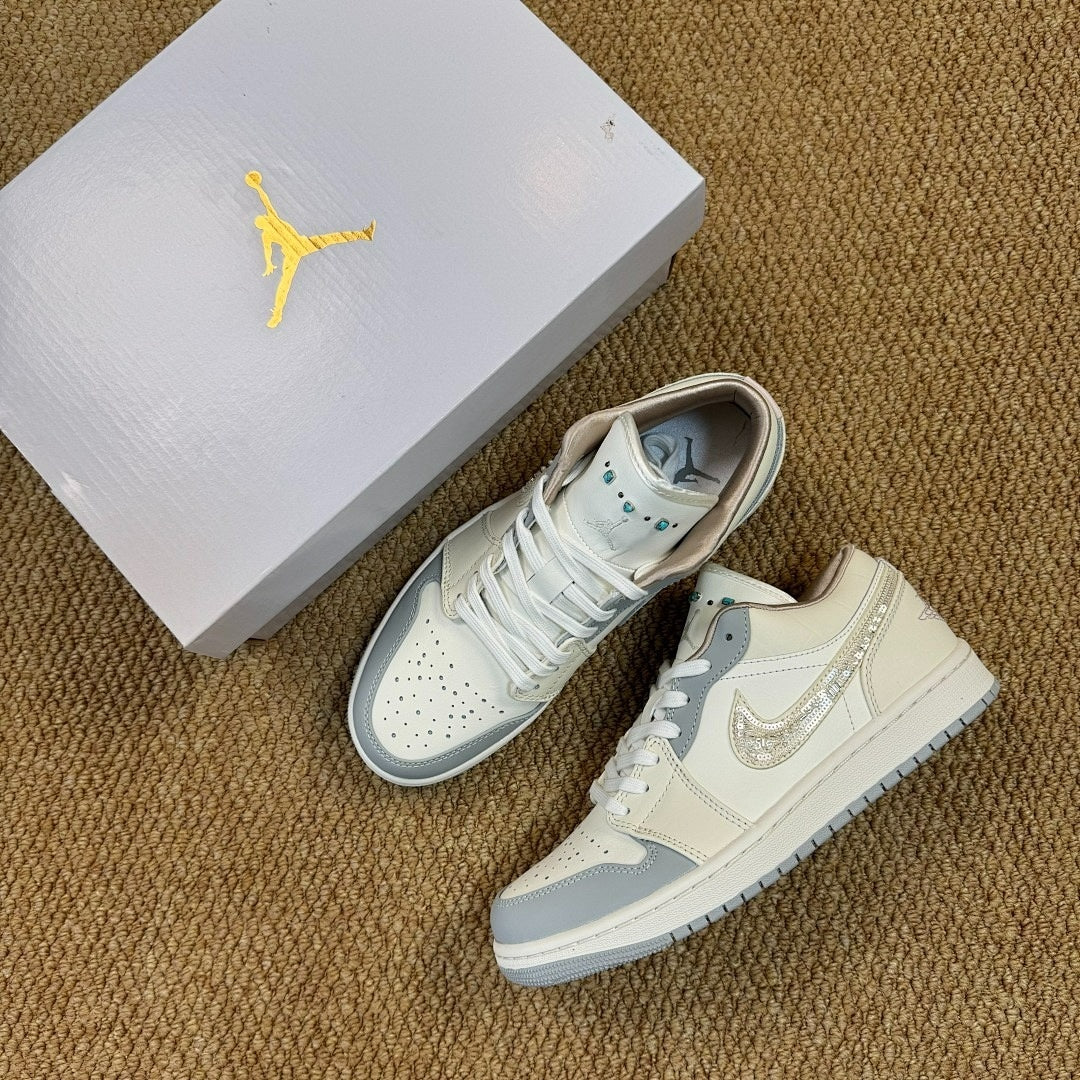 Air Jordan 1 Low SE Bling FJ2260-001