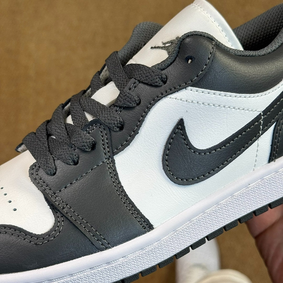 Air Jordan 1 Low "Atmosphere Grey" 553558-040