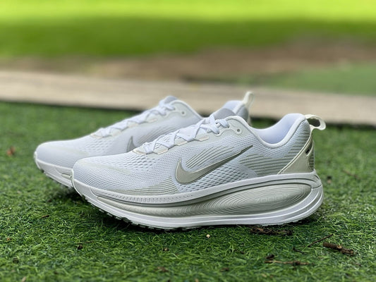 Nike ZoomX Invincible Run Flyknit 3 DV6778-100 White Metallic Silver Pure Platinum