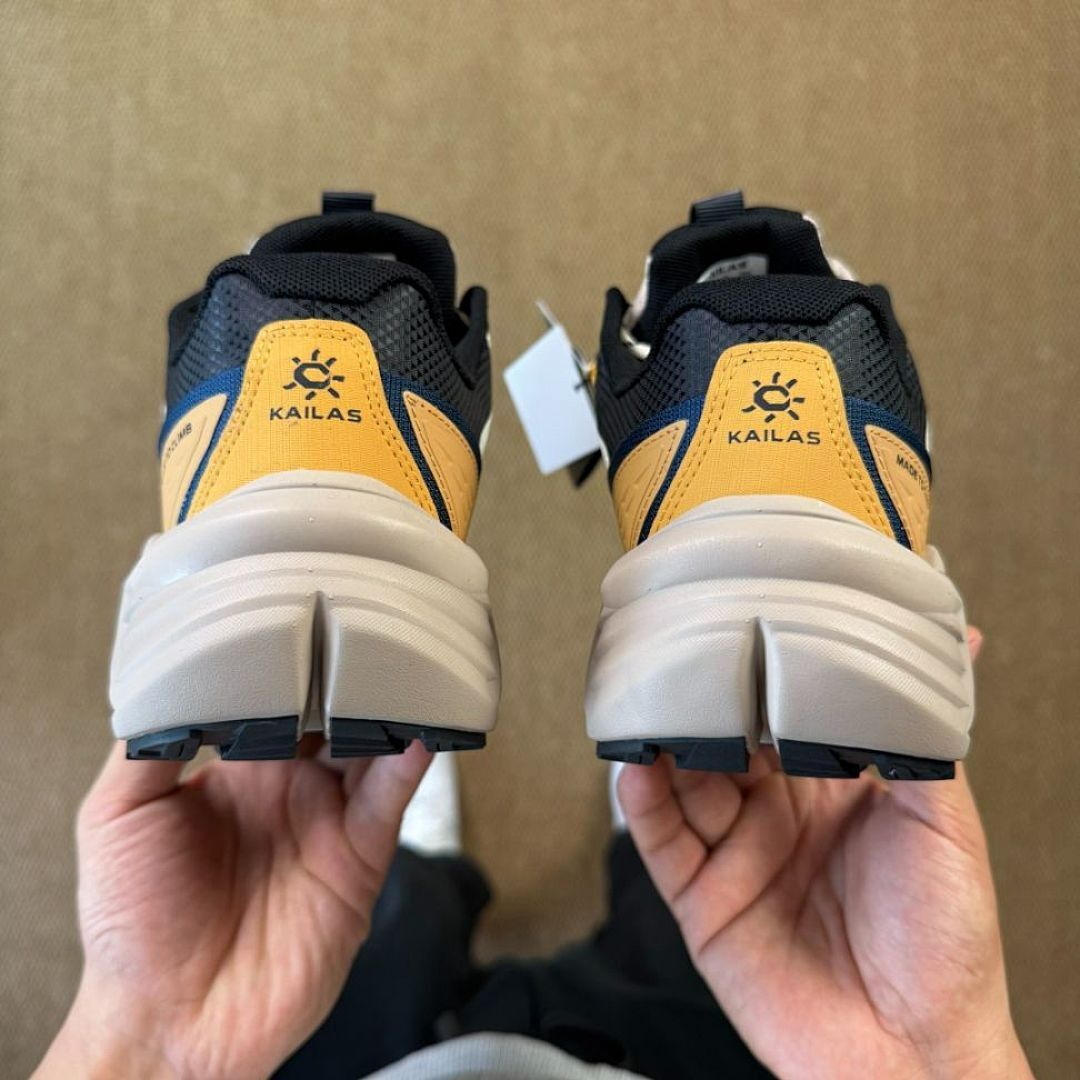 New Balance Fresh Foam X More Trail V3 Gore-Tex Timberwolf Black Dark Shadow
