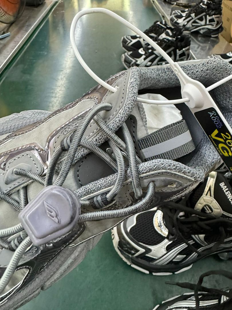Balenciaga Runner Sneakers Grey/Silver