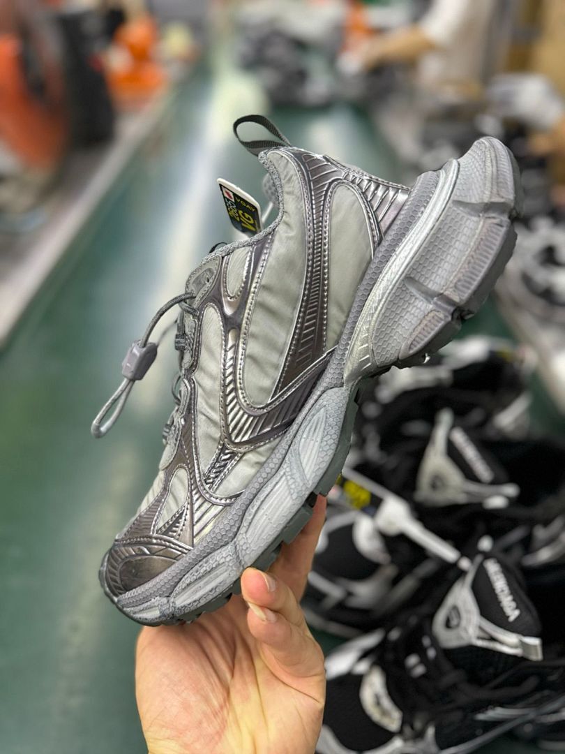 Balenciaga Runner Sneakers Grey/Silver