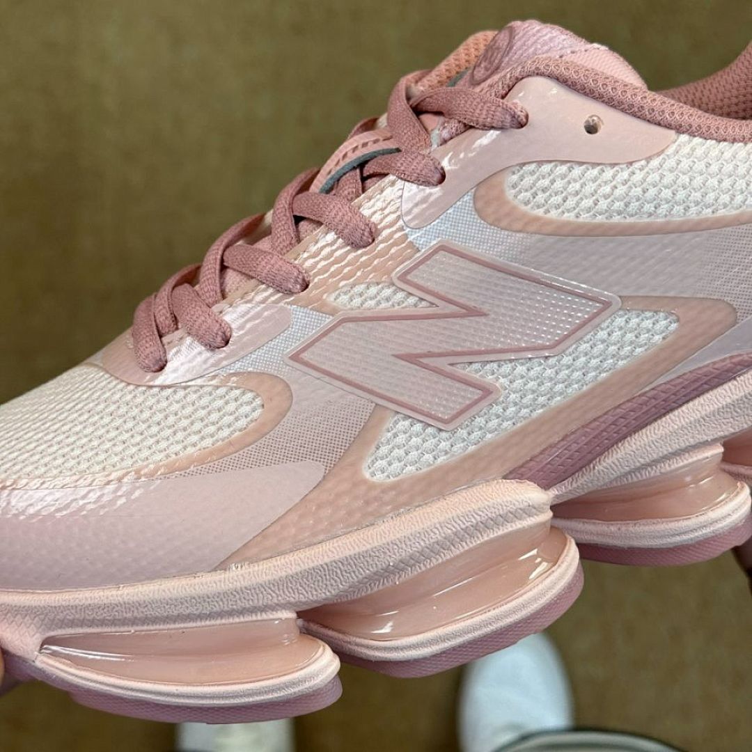 New Balance 1906R Pink Bubble Sole