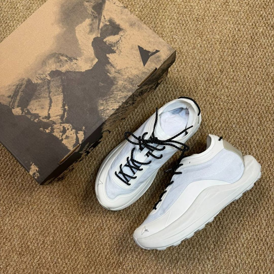Satisfy Space-O Trail Shoes Bone