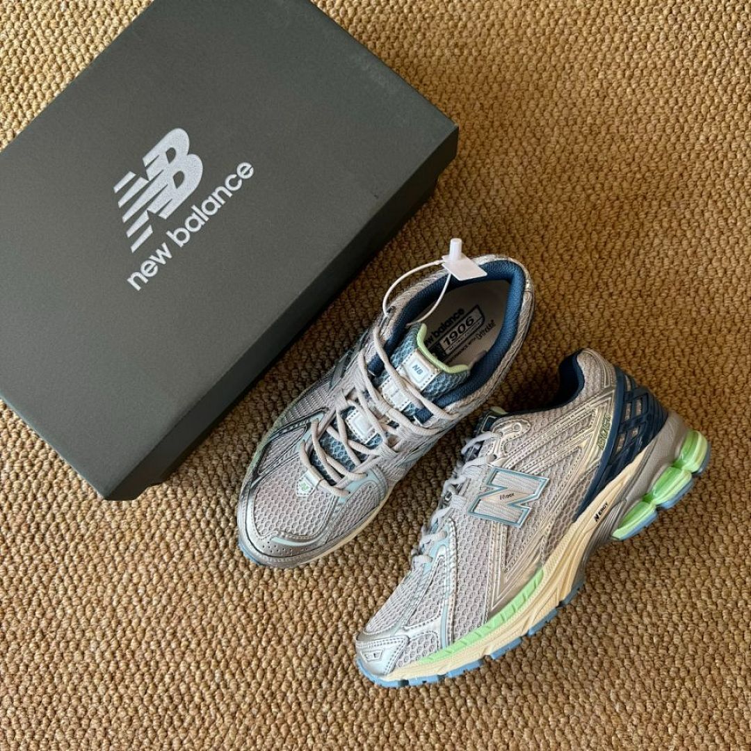 New Balance 1906R Metallic Silver True Blue M1906RB