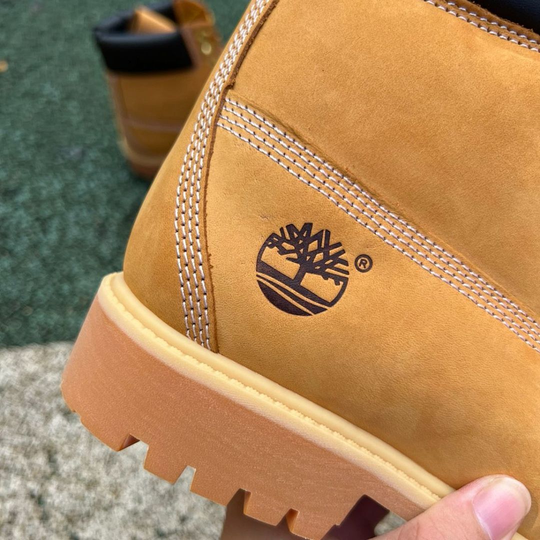 Timberland Men's 6-Inch Premium Waterproof Boot Wheat Nubuck 10061