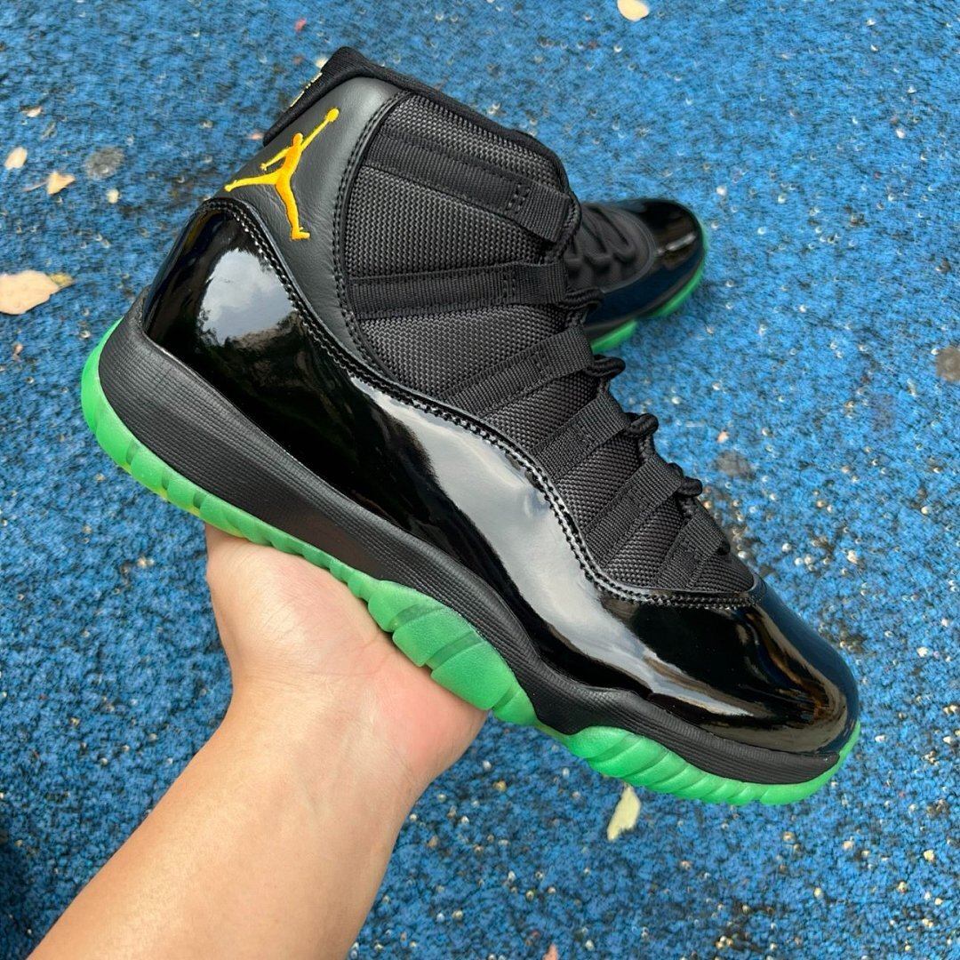 Air Jordan 11 CP3 PE