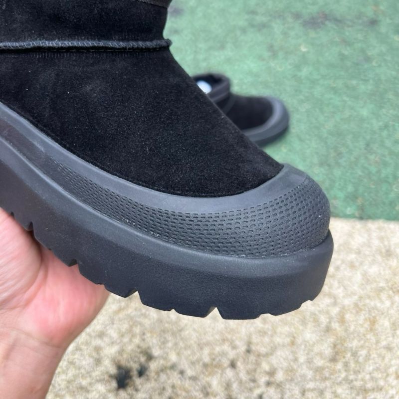 UGG Classic Mini Rubber Logo Boot