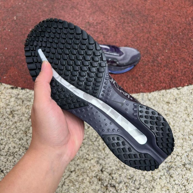 Nike Air Zoom Indigo Speckled Running Shoes with Metallic Silver Swoosh