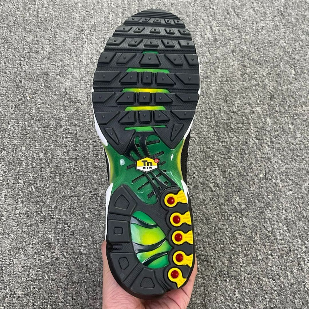 Nike Air Max Plus University Gold Green Strike DB0682-700