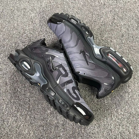 Nike Air Max Plus TN SE Big Logo Black Dark Grey AQ1088-002