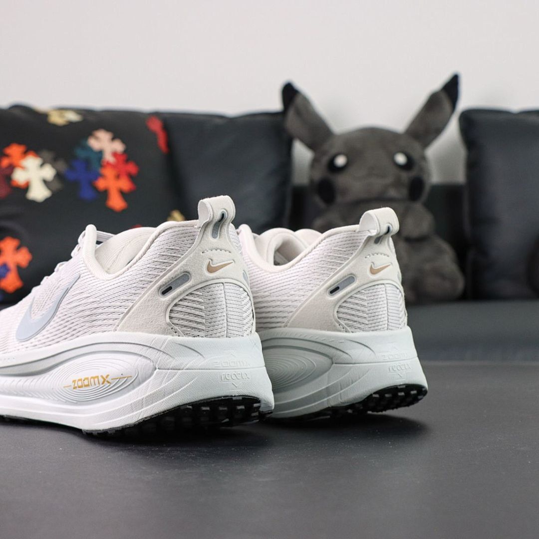 Nike ZoomX Invincible Run Flyknit 3 Sail Light Silver Platinum Tint DV6987-101