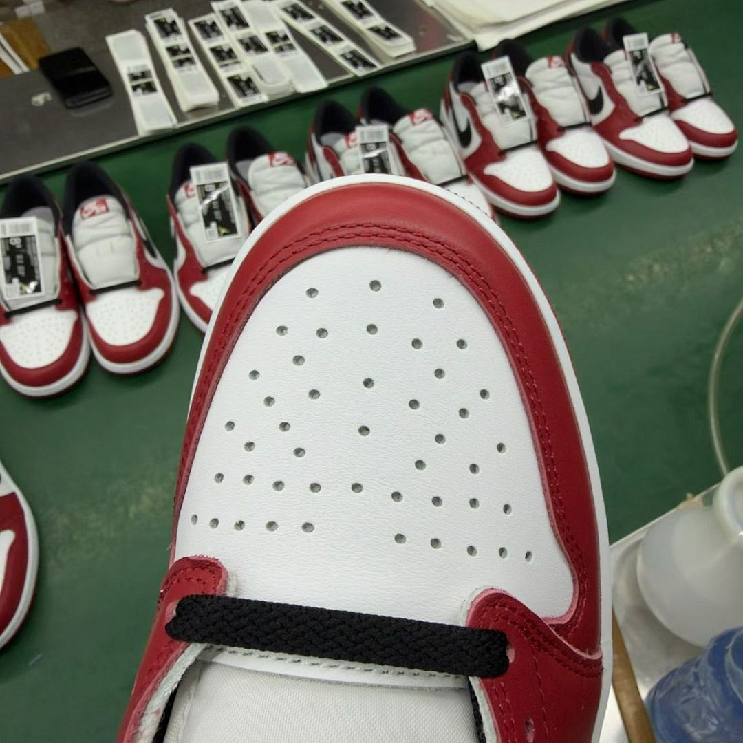 Nike Air Jordan 1 Low Gym Red White Black Sneakers 553558-605