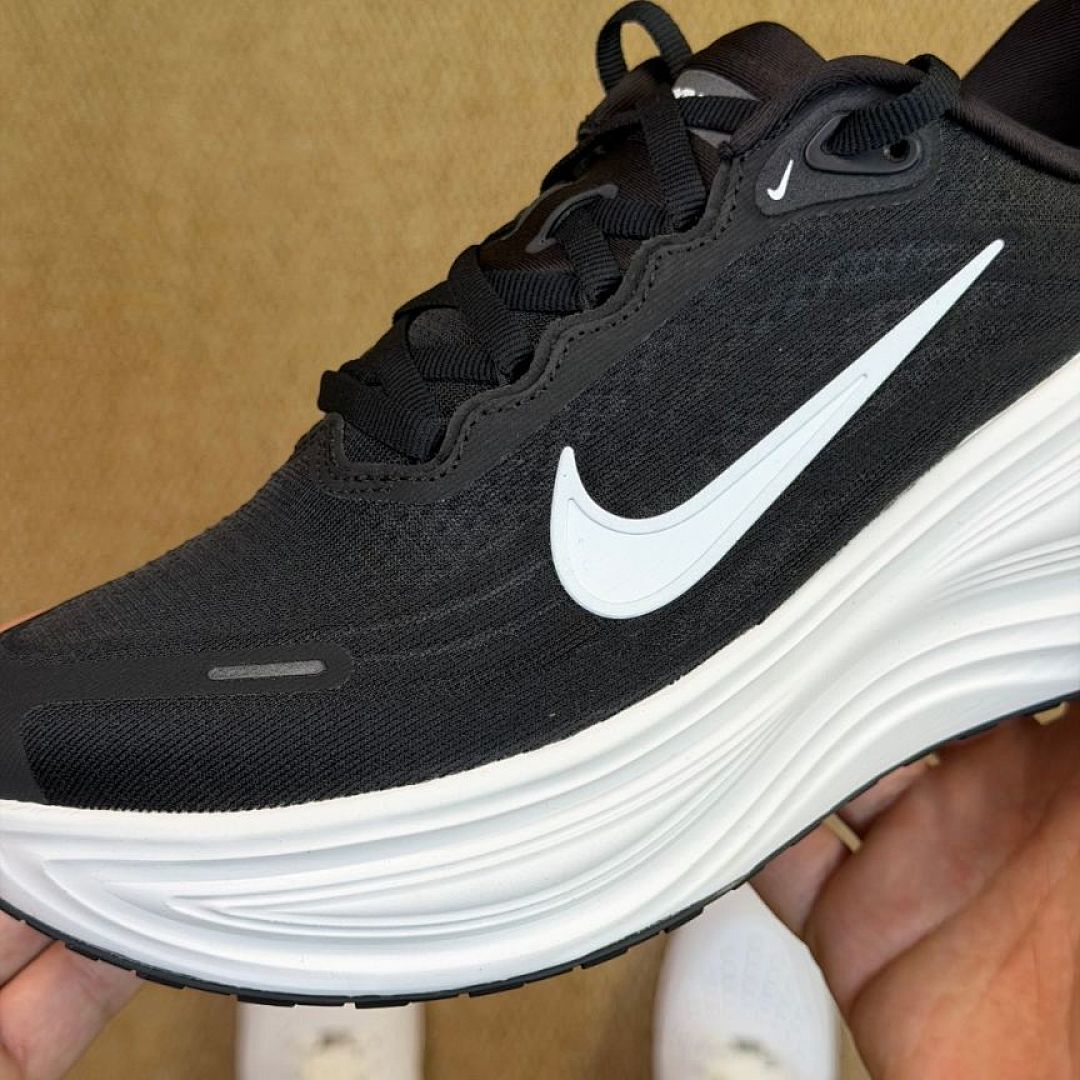 Nike ZoomX Invincible Run Flyknit 3 Men's Running Shoes Black White DR2615-001 Cushioned Comfort Road Running Trainers