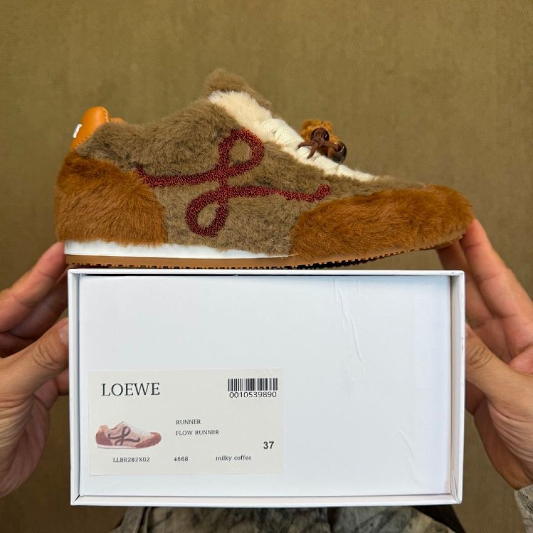 Loewe L.A. L Knot Furry Low-Top Sneakers Brown Ecru Red, Luxury Designer Trainers, Fluffy Shearling Shoes, Unisex