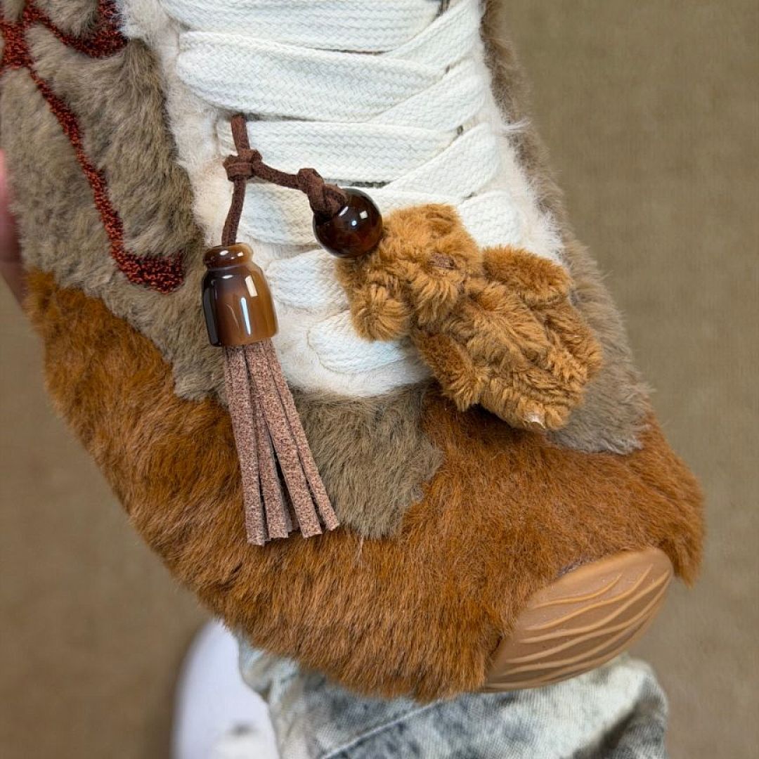 Loewe L.A. L Knot Furry Low-Top Sneakers Brown Ecru Red, Luxury Designer Trainers, Fluffy Shearling Shoes, Unisex