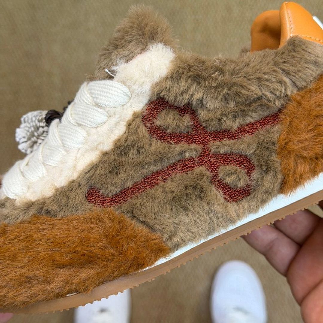 Loewe L.A. L Knot Furry Low-Top Sneakers Brown Ecru Red, Luxury Designer Trainers, Fluffy Shearling Shoes, Unisex