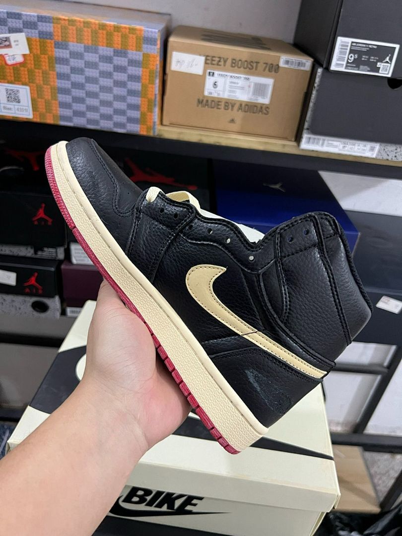 Fragment Design x Travis Scott x Air Jordan 1 High OG Black Sail Red Sample