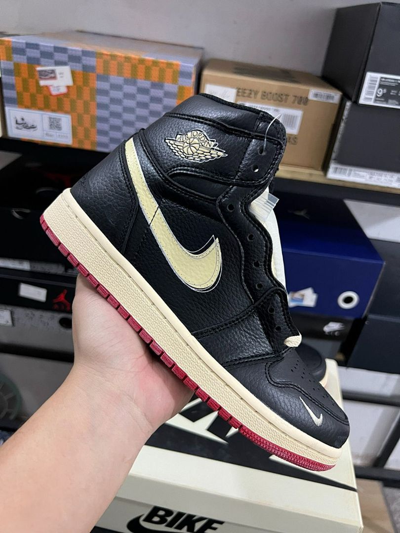 Fragment Design x Travis Scott x Air Jordan 1 High OG Black Sail Red Sample