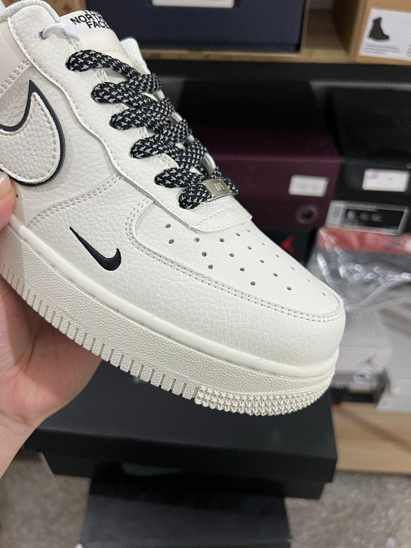 Nike Air Force 1 Low The North Face Cream White Black Hiking Laces Sneakers