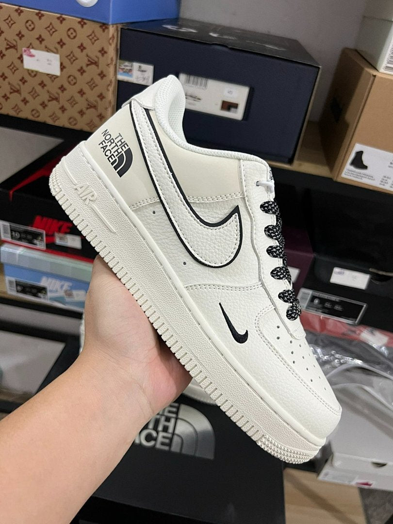 Nike Air Force 1 Low The North Face Cream White Black Hiking Laces Sneakers