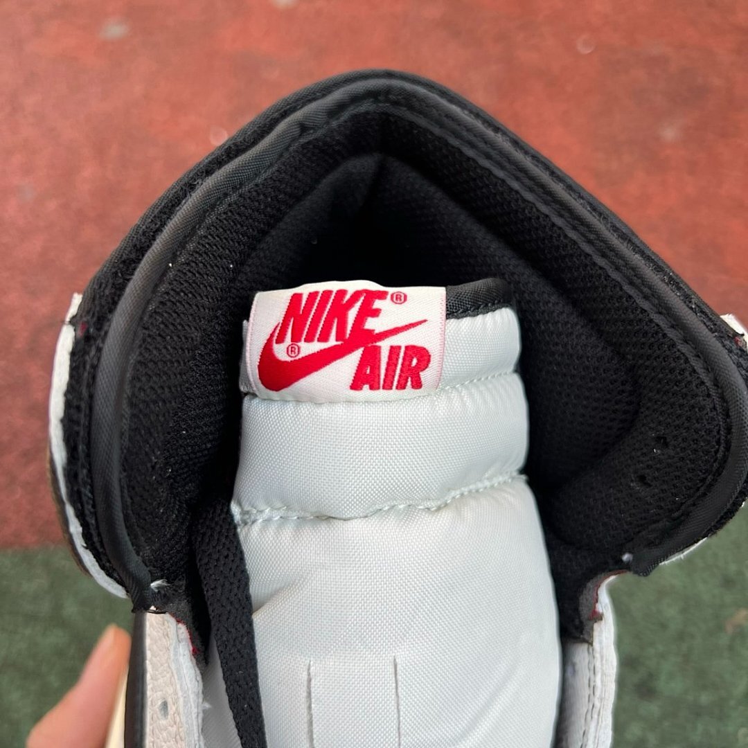 Nike Air Jordan 1 Retro High OG SP Travis Scott Dark Mocha Sneakers CD4487-100