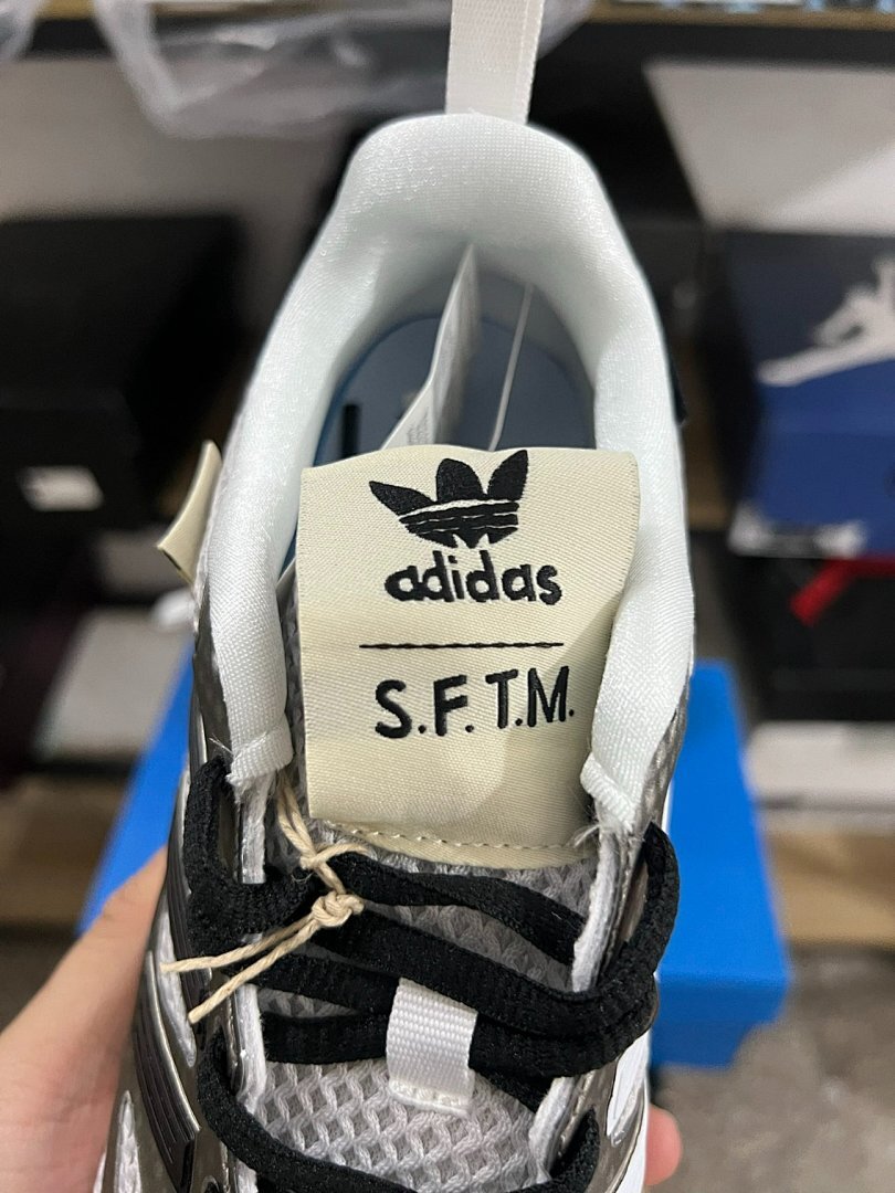 Adidas Adistar Racer SFY SFTM-006 Cloud White Metallic Silver Core Black Running Sneakers