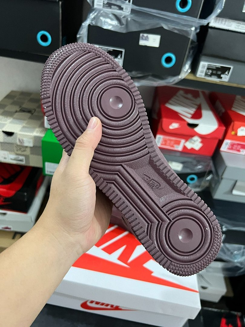 Supreme x Nike Air Force 1 Mid 'Baroque Brown' DR5007-200 Nike Air Force 1 Mid Supreme Baroque Brown Suede Mens Sneakers AF1