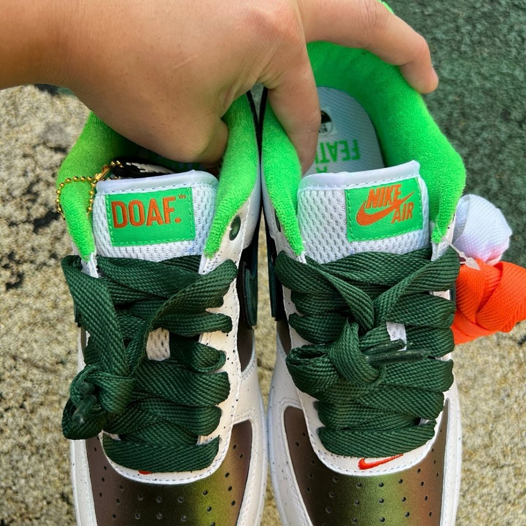 Nike Air Force 1 Low Oregon Ducks Green White Speckle Duck Feet Sneakers