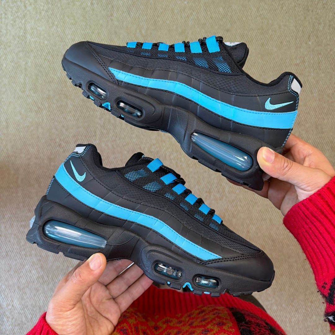 Nike Air Max 95 Black Hyper Royal Unisex Lifestyle Running Sneakers